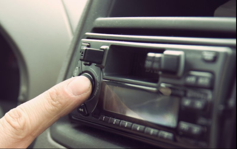 DIN-DAB+Autoradio mit Bildschirm DIN-Autoradio mit Bildschirm